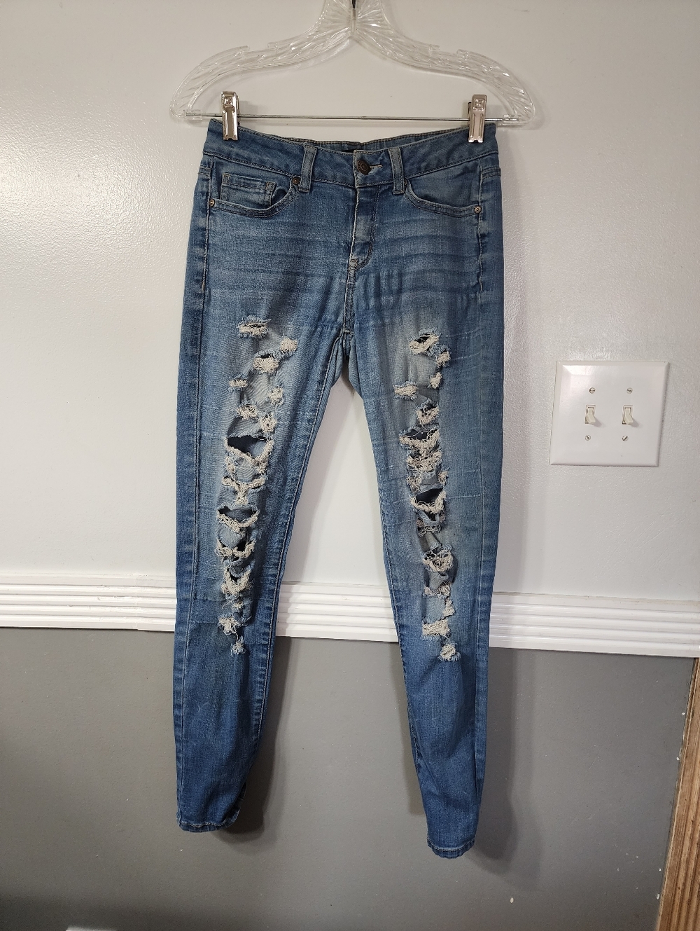 Distressed Blue Women’s Skinny Jeans